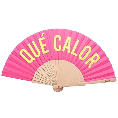 FISURA – Abanico QUÉ CALOR. Abanico original con mensaje en español o inglés. Abanico de madera moderno y colorido. 42,5 x 23 cm.